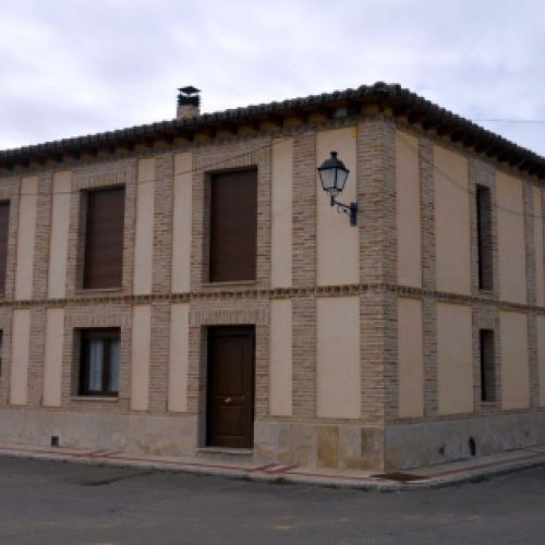 bodega y vivienda en villarramiel palencia