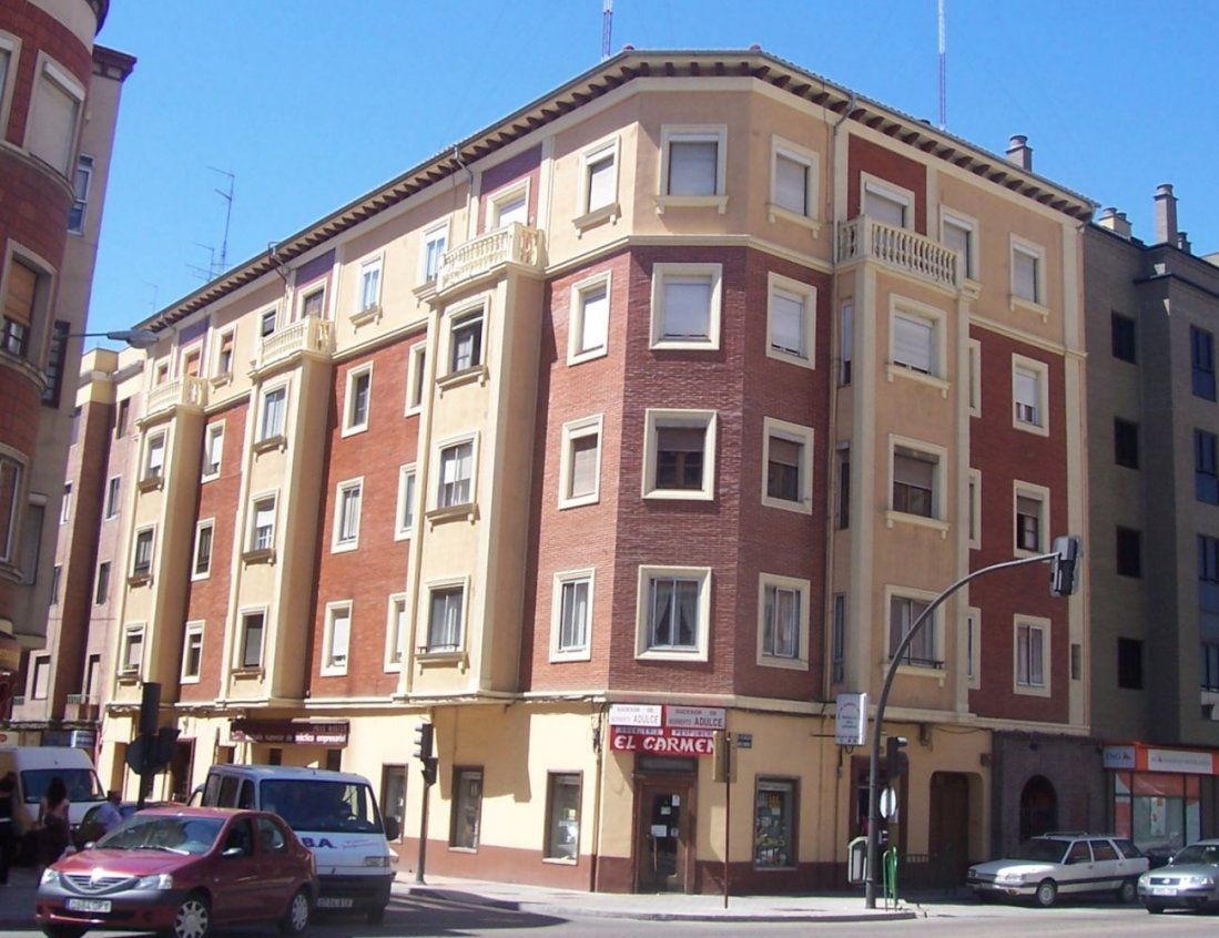 rehabilitacion de fachada y cubiertas de edificio de viviendas c francisco suarez valladolid